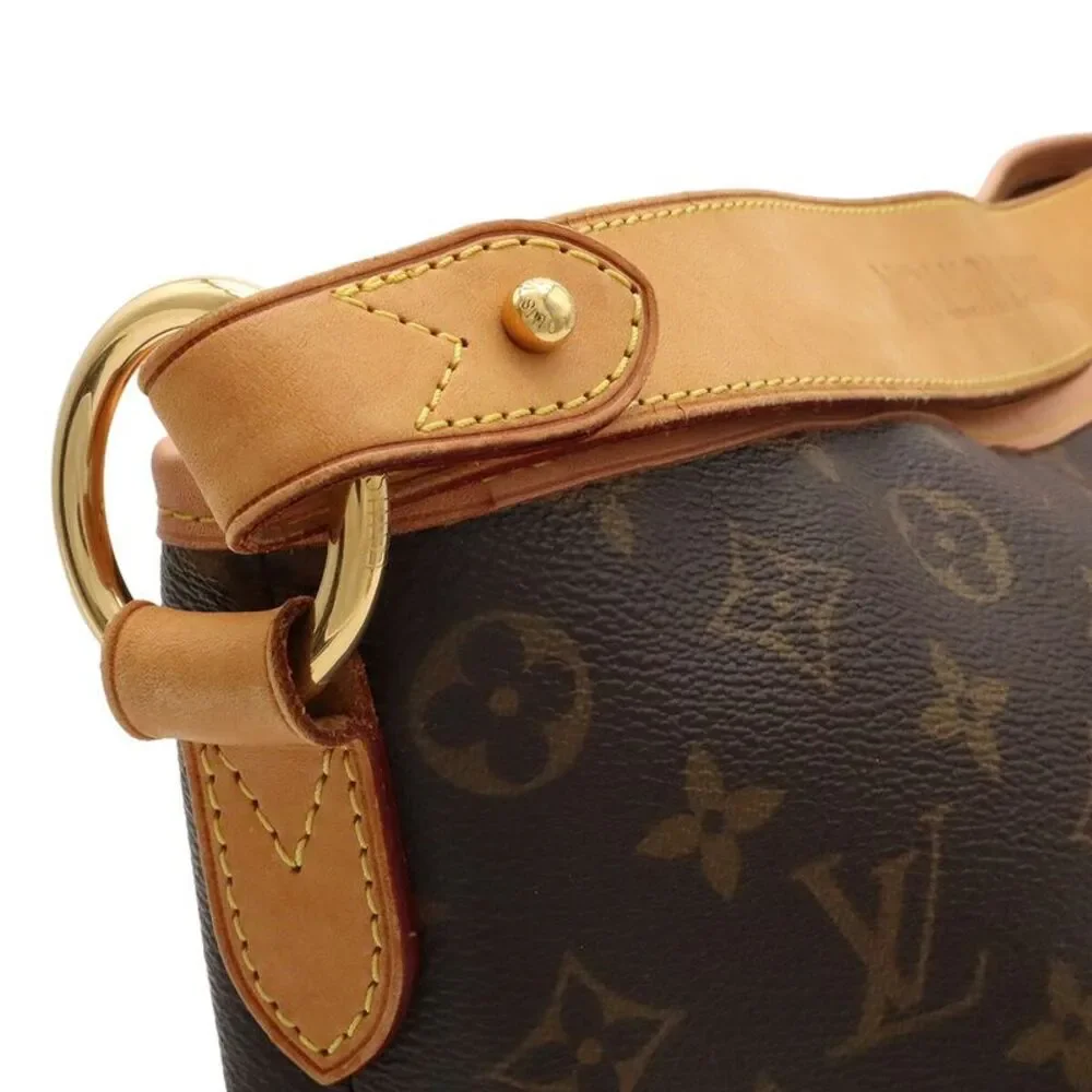Louis Vuitton delivery duty